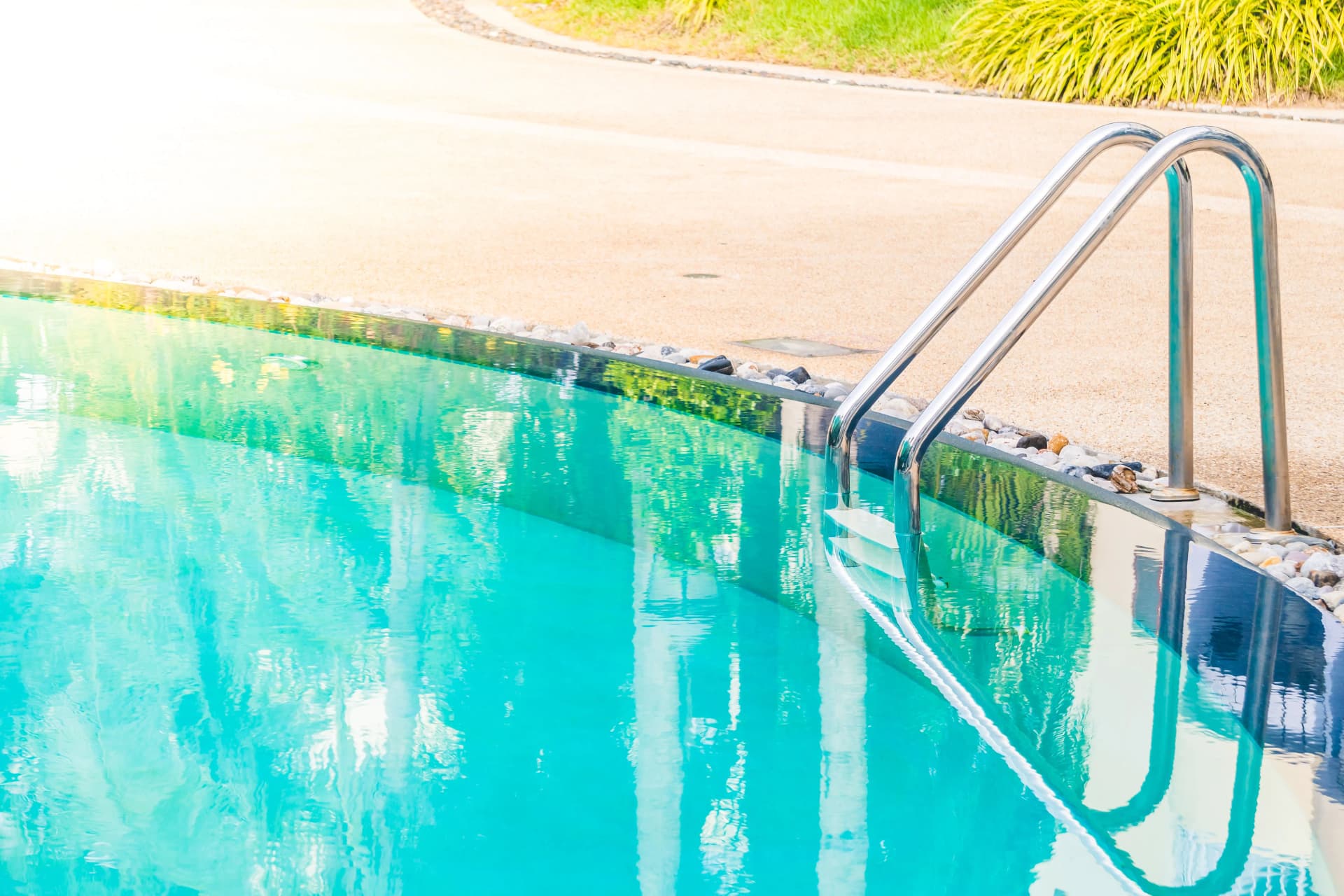 Devis rapide et rapport piscine Saint-Tropez